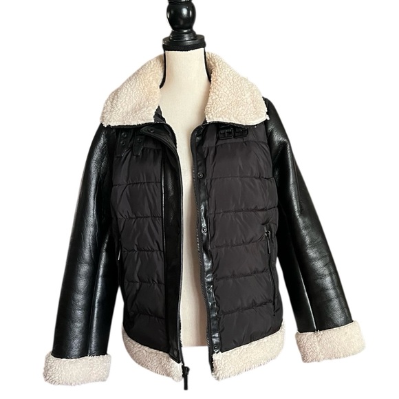 Michael Michael Kors Shearling Trim Faux leather sleeves Puffer Jacket. SZ.L - Picture 5 of 16